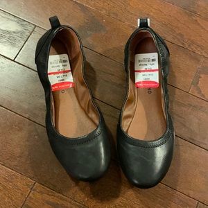 Lucky brand black flats